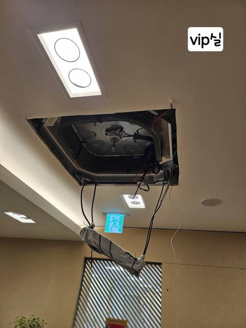 광주 서구 상무중앙로 하나은행 지점 부품 열풍 건조 및 조립 복원